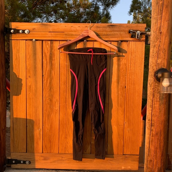 ZeroPoint Compression Leggings -Small Black & Pink - Picture 2 of 4